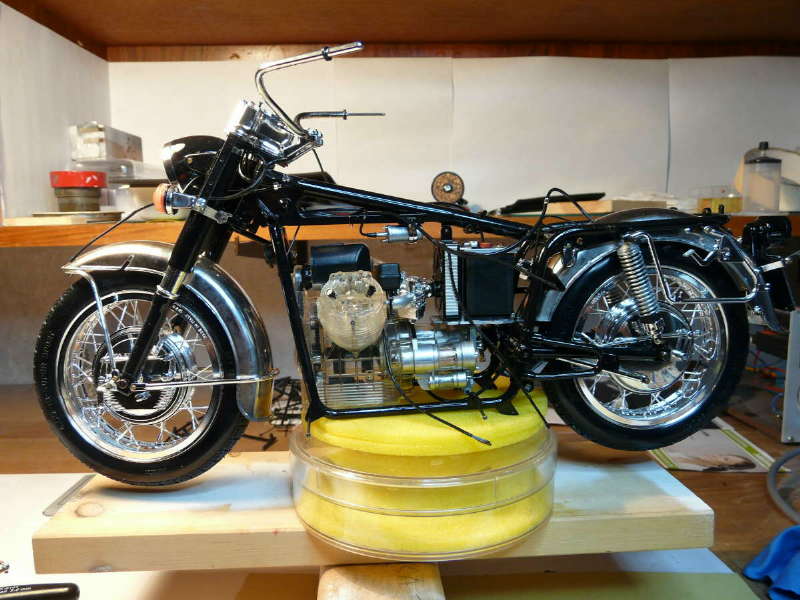 Moto_Guzzi_Bau_1