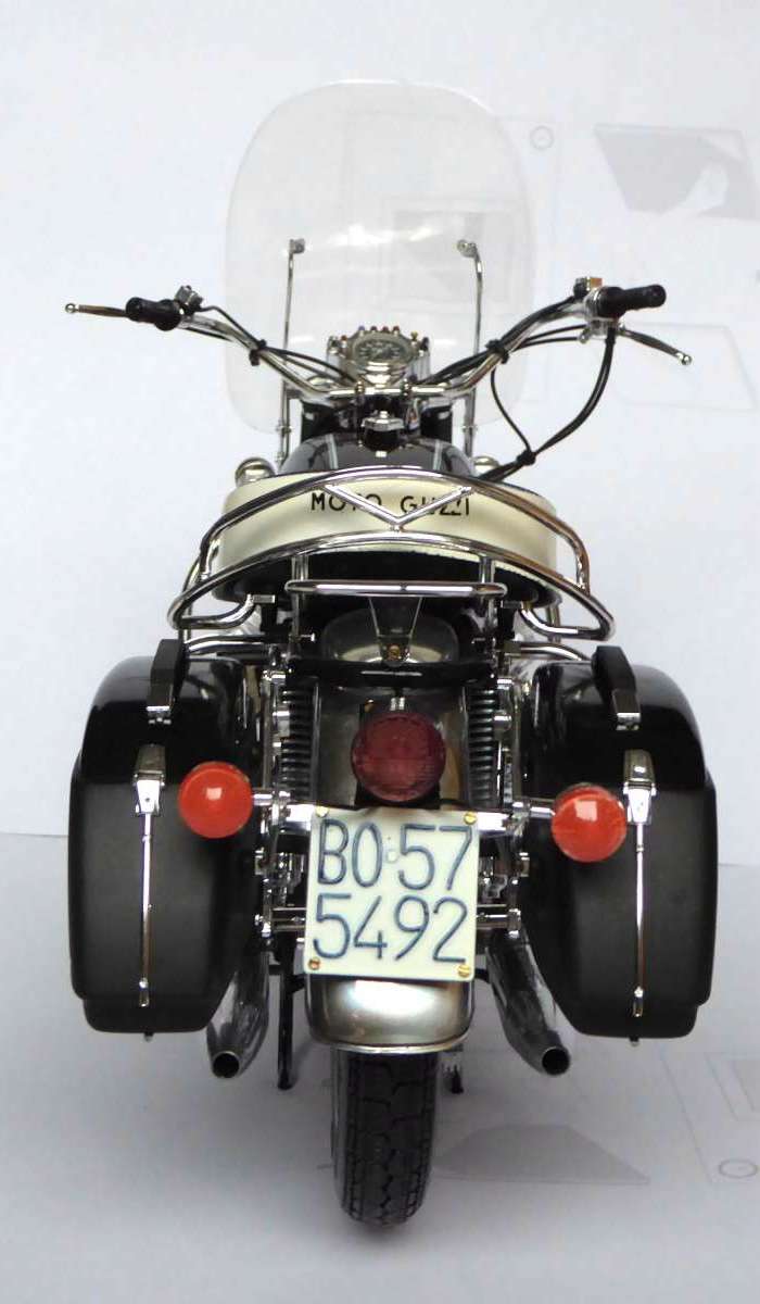 Moto_Guzzi_heck_2