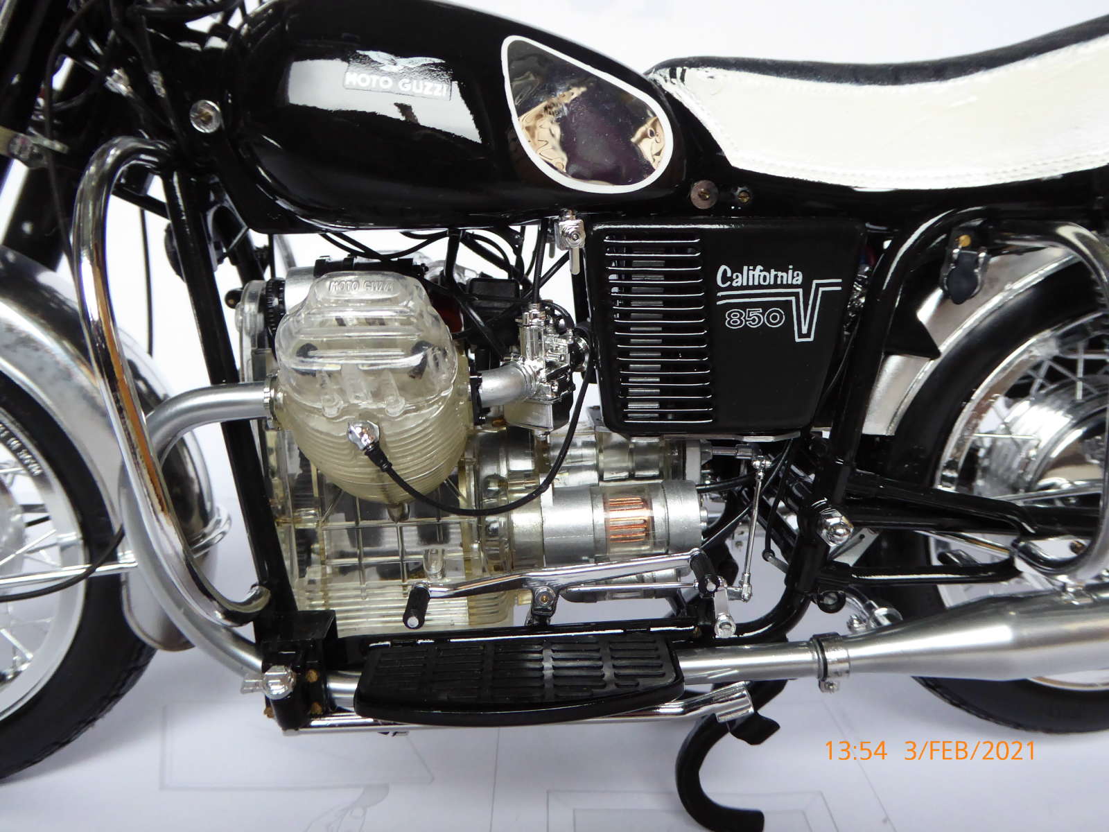 Moto_Guzzi_links_2